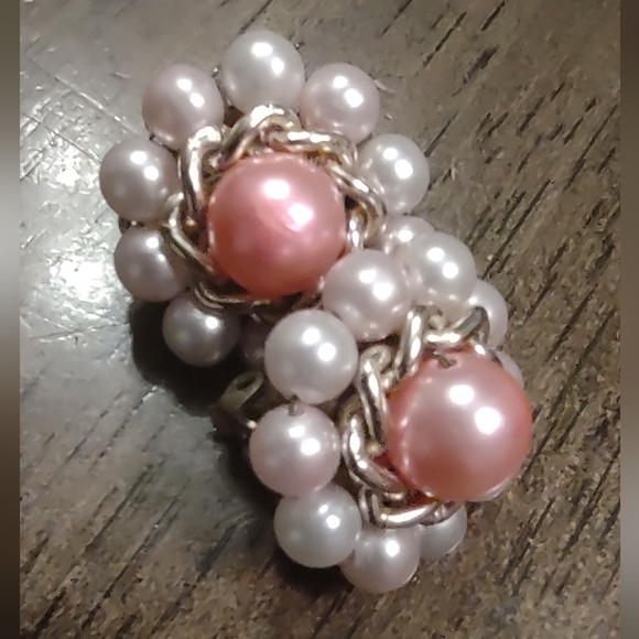 Vintage 1950's Clip On Earrings - Picture 5 of 5